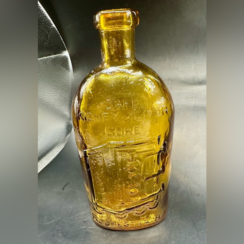 SOLD Vintage WHEATON FRANKS SAFE KIDNEY & LIVER CURE Amber Bottle ROCHESTER NY 9